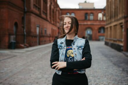 Vom freien Fluss zurück ins System: Mein ehrliches Zwischenfazit nach 5 Monaten im neuen Job von Suzanne Frankenfeld